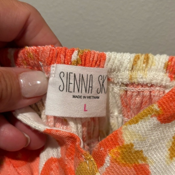 Women's/Teen's Sleeveless Dressy Top - Sienna Sky Brand Size Large - Picture 4 of 8